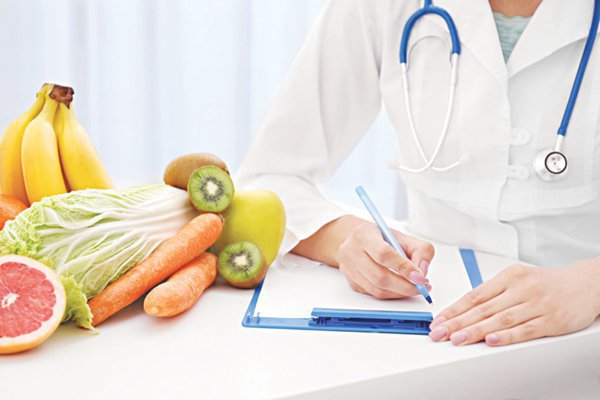 Chế độ ăn uống sinh hoạt đóng một vai trò trong việc gây ra hoặc ngăn ngừa bệnh thận IgA